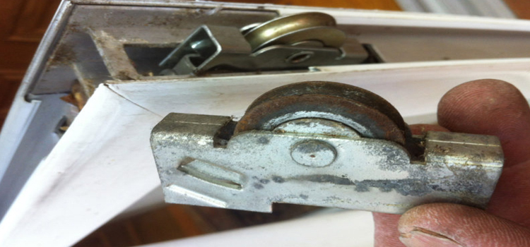 screen door roller repair in Santa Ana